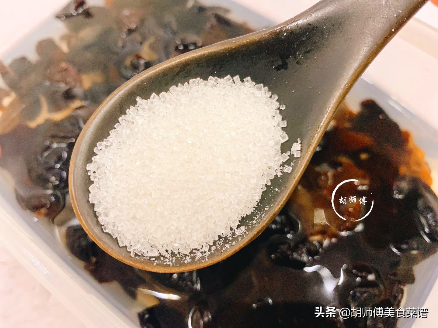 泡木耳用什么小妙招泡发最快,木耳快速泡好的方法