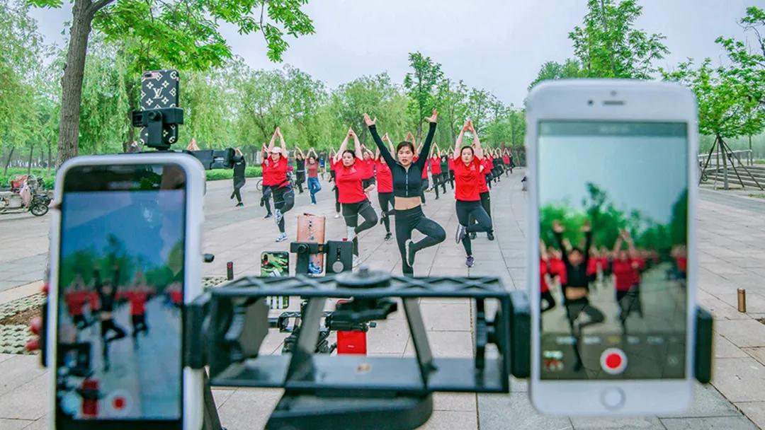 走向我们的小康生活9张海报,幸福新时代主题摄影作品