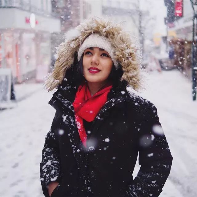 今年秋冬流行红色什么款式,红色单品春节如何穿出惊艳感