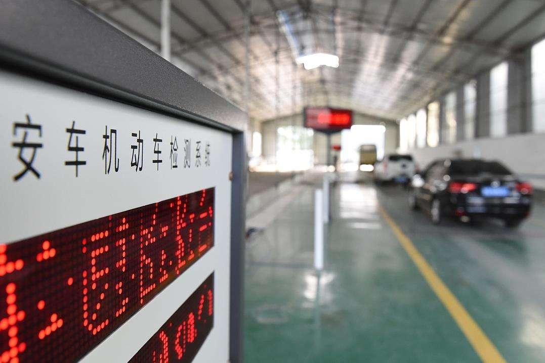 马路是大爷，停车是孙子，在中国开皮卡果真如此酸爽？