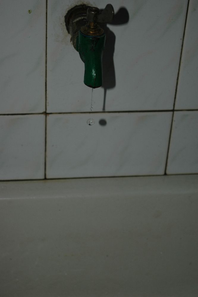 尼康d700怎么拍视频教程,尼康d700带手柄效果如何