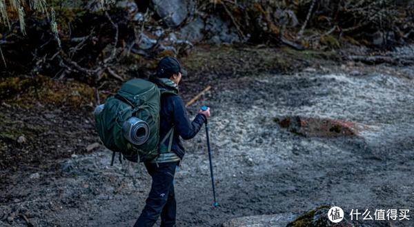 拓乐thule70l深度评测,拓乐thule25lvea背包测评