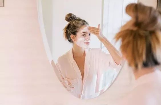 洗澡有什么洗对皮肤最好,洗澡怎么洗白皮肤