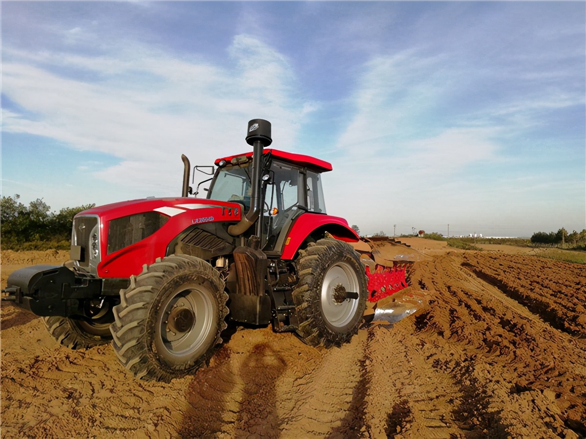 新疆农机东风牌拖拉机的报价,新疆东风504拖拉机价格报价