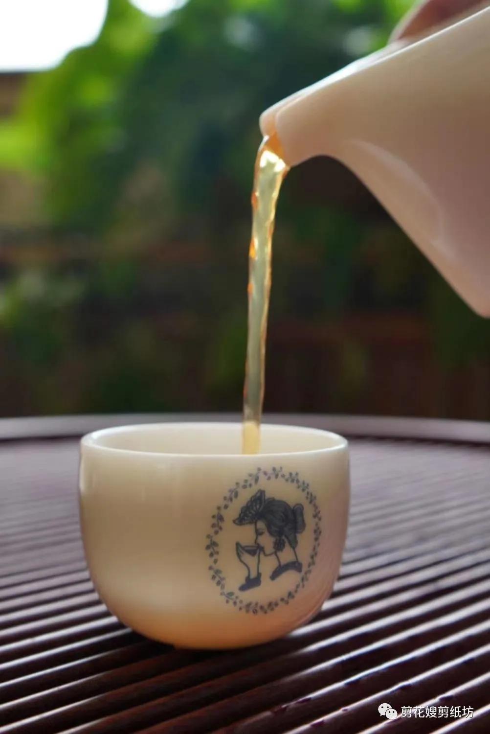 “剪花”茶装：两大“非遗”的相遇