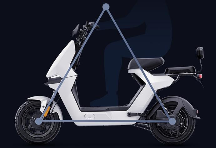 雅迪爱玛小牛九号哪个质量好,电动车小牛和九号雅迪哪个好