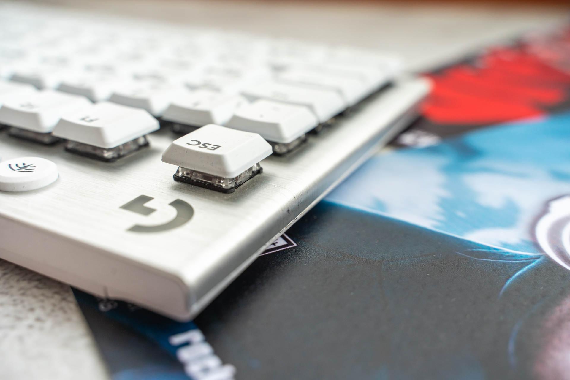 罗技g913tkl与海盗船k70promini,罗技g913和tkl键盘比较