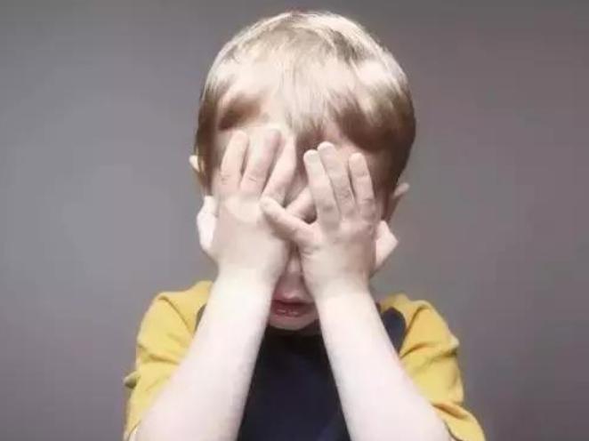 八岁孩子断断续续胃疼怎么办,7岁孩子喊胃疼