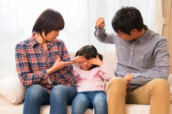 孩子叛逆顶嘴不尊重父母,对于12岁叛逆期孩子顶嘴如何管教