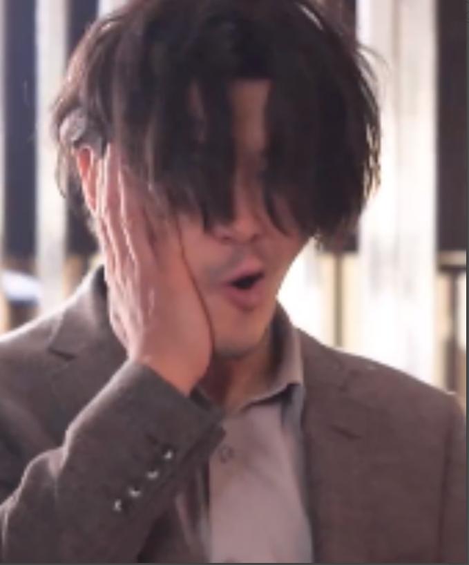 黄晓明拍戏被扇巴掌反安慰对手,黄晓明盲目自信被打脸