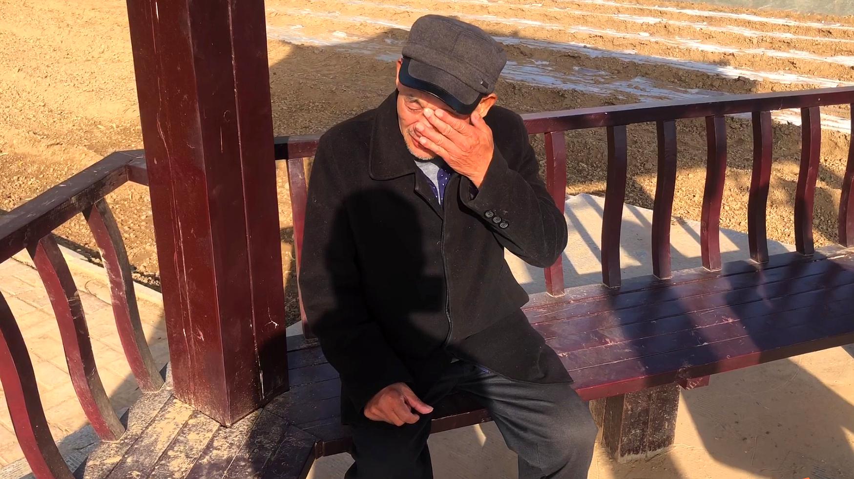 河南农村老伯埋怨自己“话太多，管太宽”害得儿子离了婚，咋回事