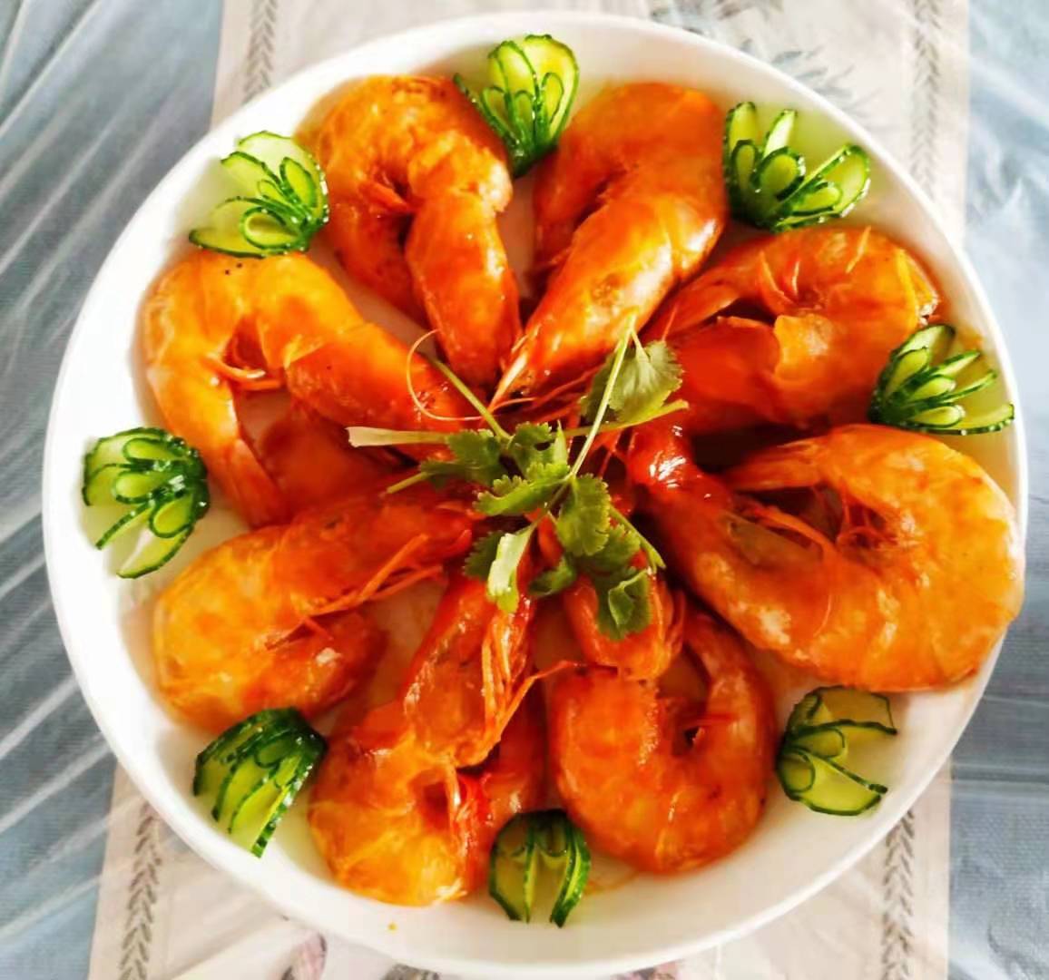 虾肉丸子冷水还是热水下锅煮,煮虾的正确方法是冷水还是热水