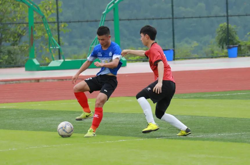 达州周末业余足球比赛,达州体育馆足球比赛