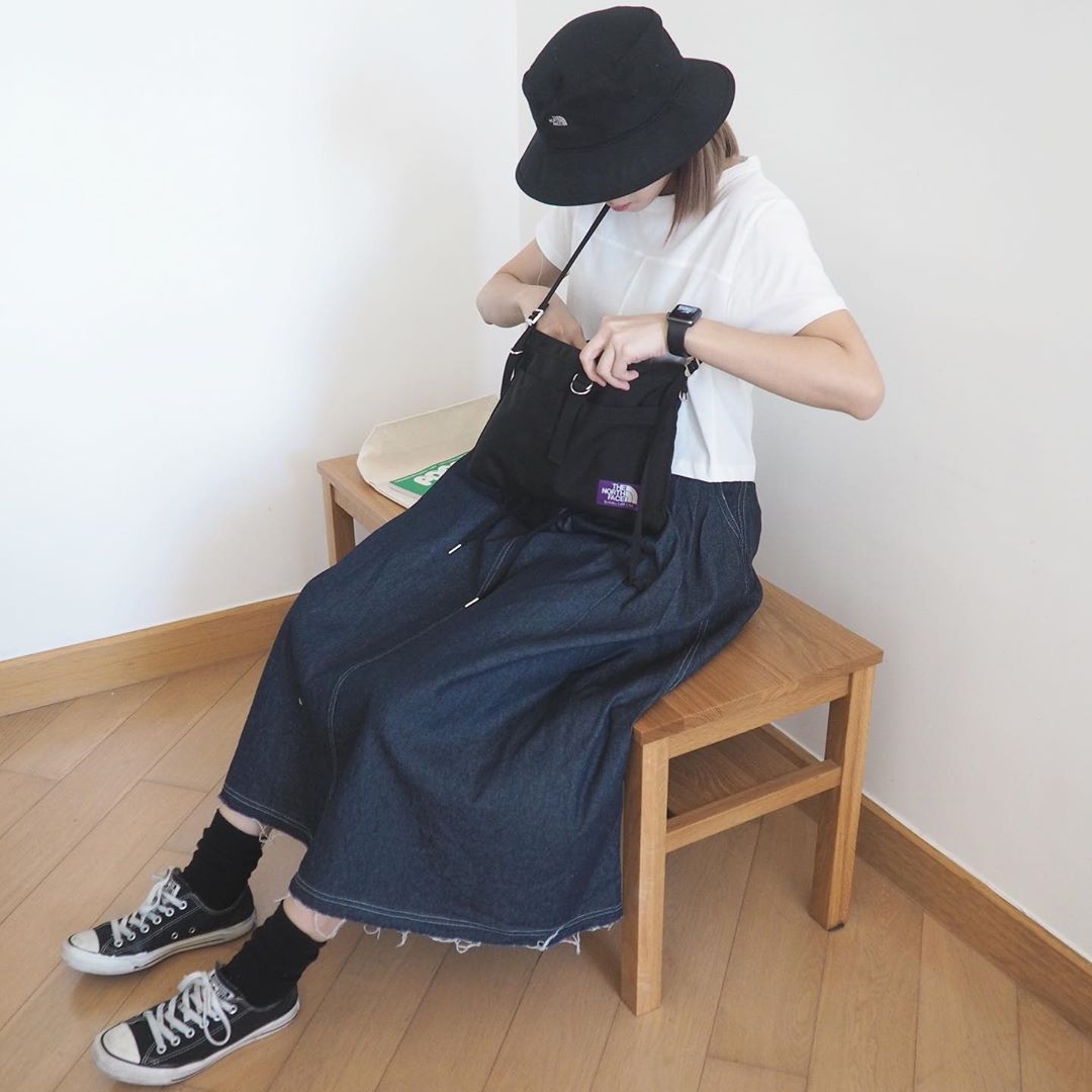 秋冬百搭斜挎包包推荐知乎,北面斜挎包哪个颜色好看