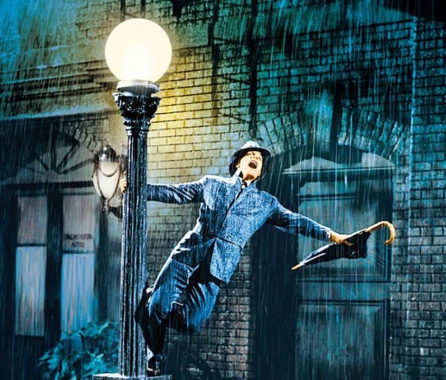 全球最早雨伞也来自中国油纸伞,中国最大的雨伞是谁发明的