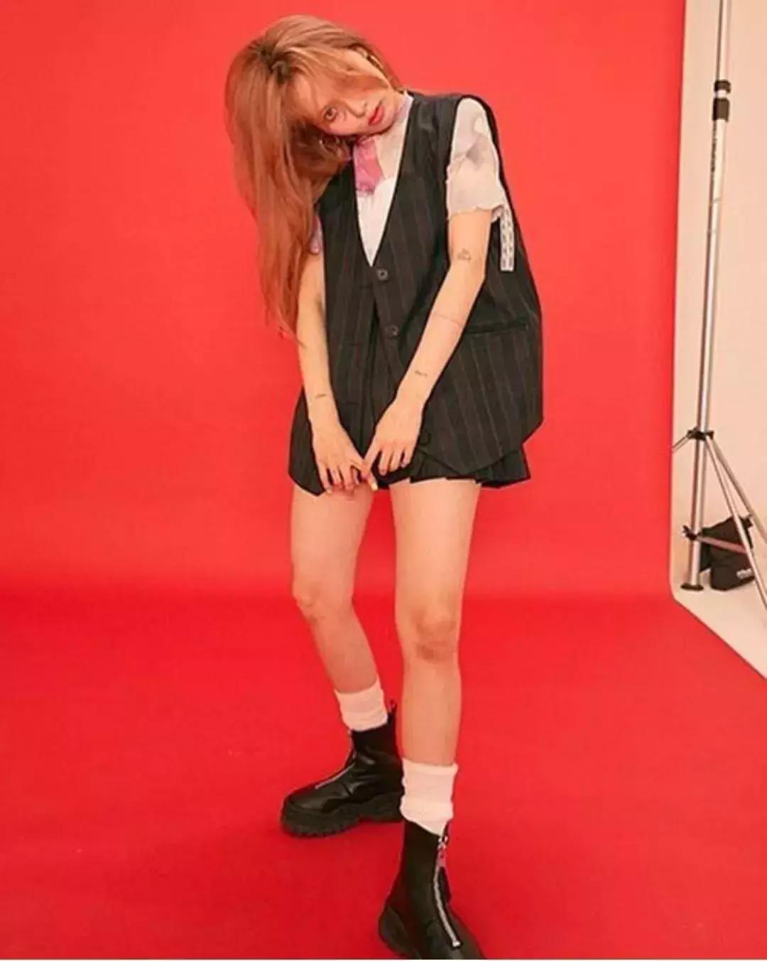 杨紫穿李现的衬衫,杨紫李现蓝卫衣