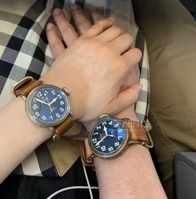 最常见的情侣表,情侣表素材