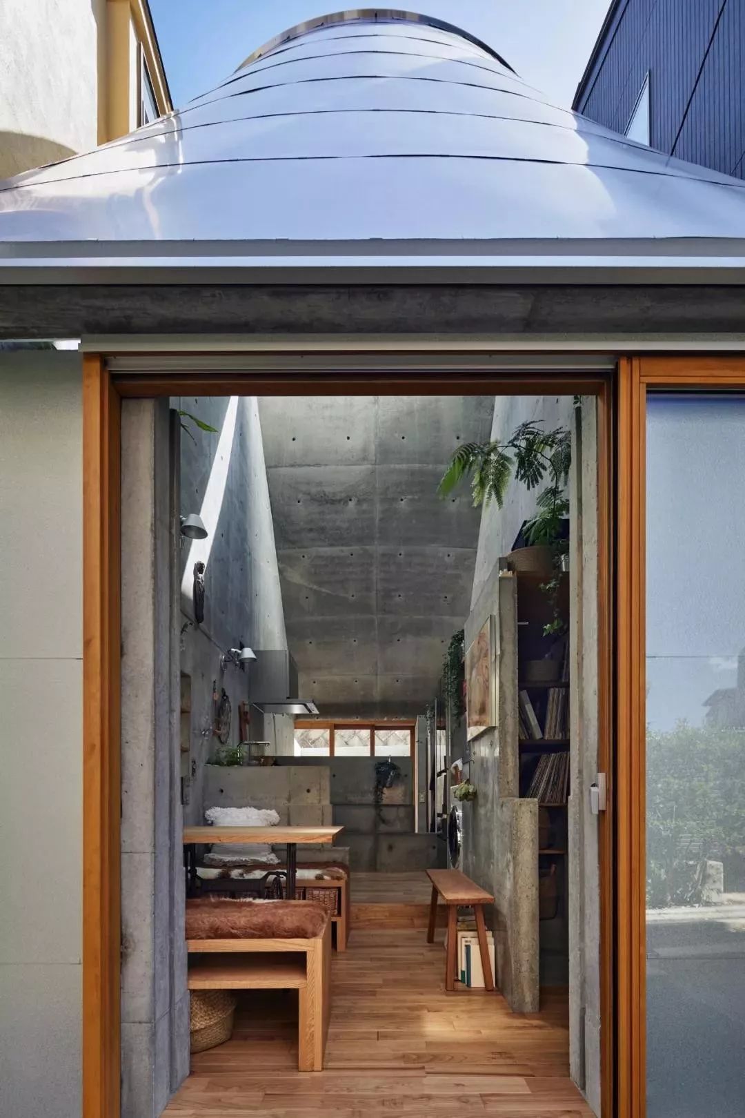 买不起大房子，日本教授为妻子造18m²“豪宅”当生日礼物.......