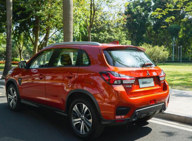 劲炫1.6和逍客1.2t家用选择哪个好,劲炫2.0和逍客2.0三大件比较