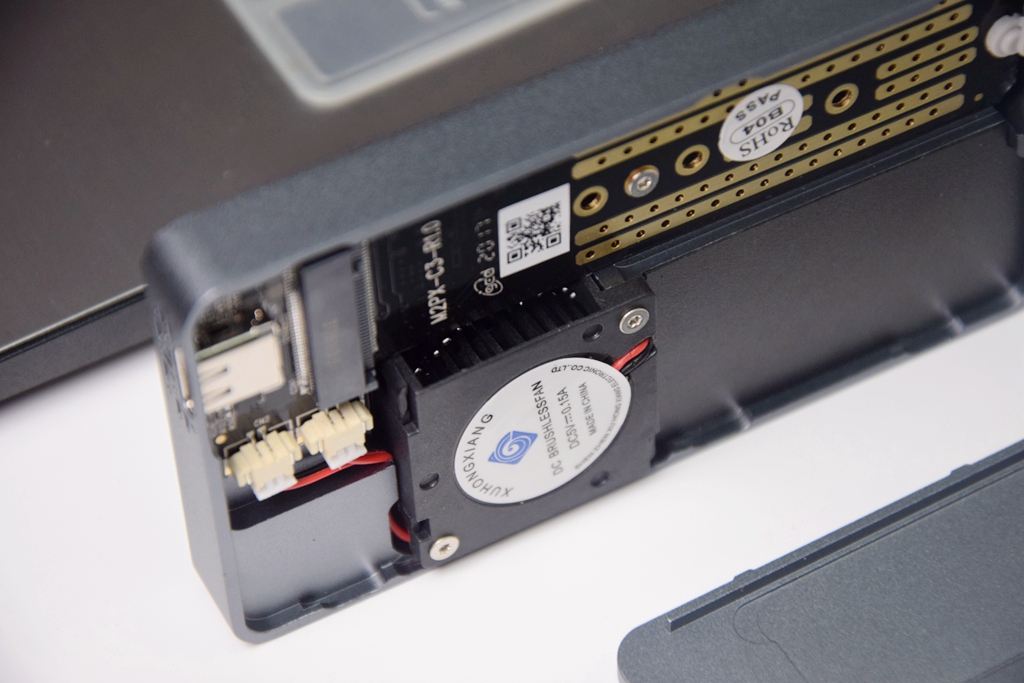 炎热夏天机箱,天气炎热笔记本散热