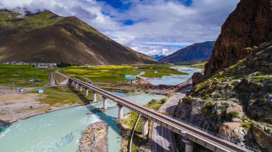 中铁四局辉煌历程,中铁八局一公司和三公司差距