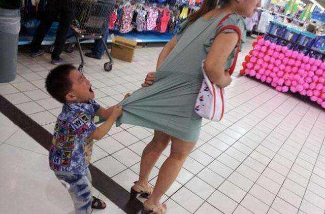 小孩撞孕妇后续,孩子撞倒孕妇被打