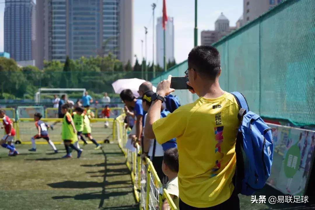 易联青训足球,易联梯队训练赛