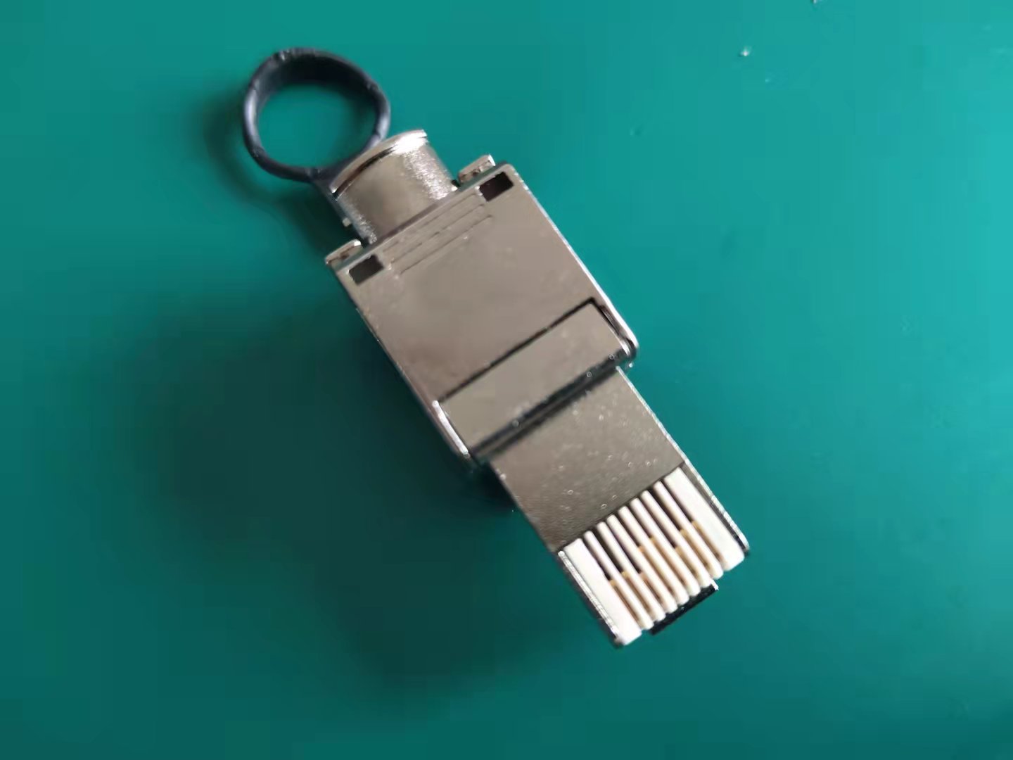 超6类网线都是带屏蔽的吗,超六类网线有没有自带屏蔽