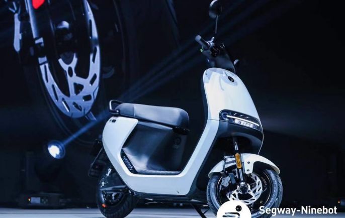 电动车半热熔胎哪个牌子的好,现在电动车真空胎是半热熔胎吗