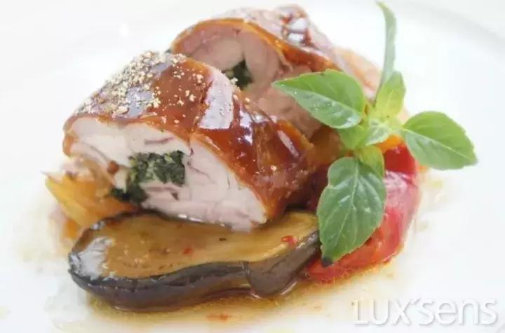 chanel新品饺子包,chanel推荐大包