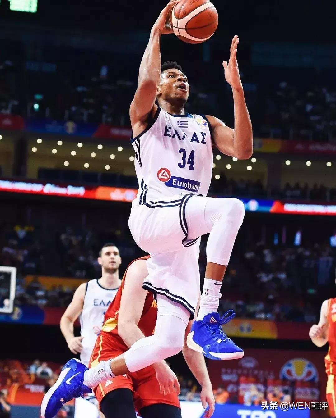 字母哥球鞋nike价格,字母哥nike黑白绿