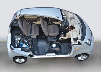 汽车后盖开启方向,汽车后盖的打开按键