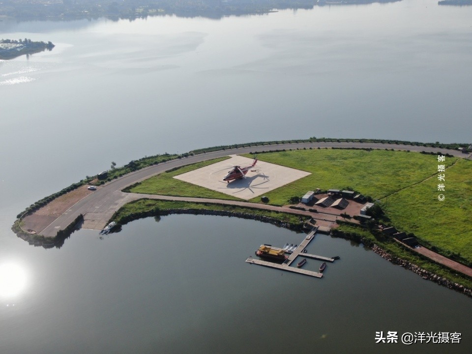 打卡在4000米高空,风靡世界的高空跳伞,悄然改变国人的度假方式