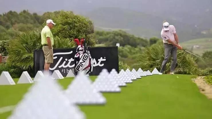 10分钟热身30分钟跑步,从头到脚的热身运动五分钟