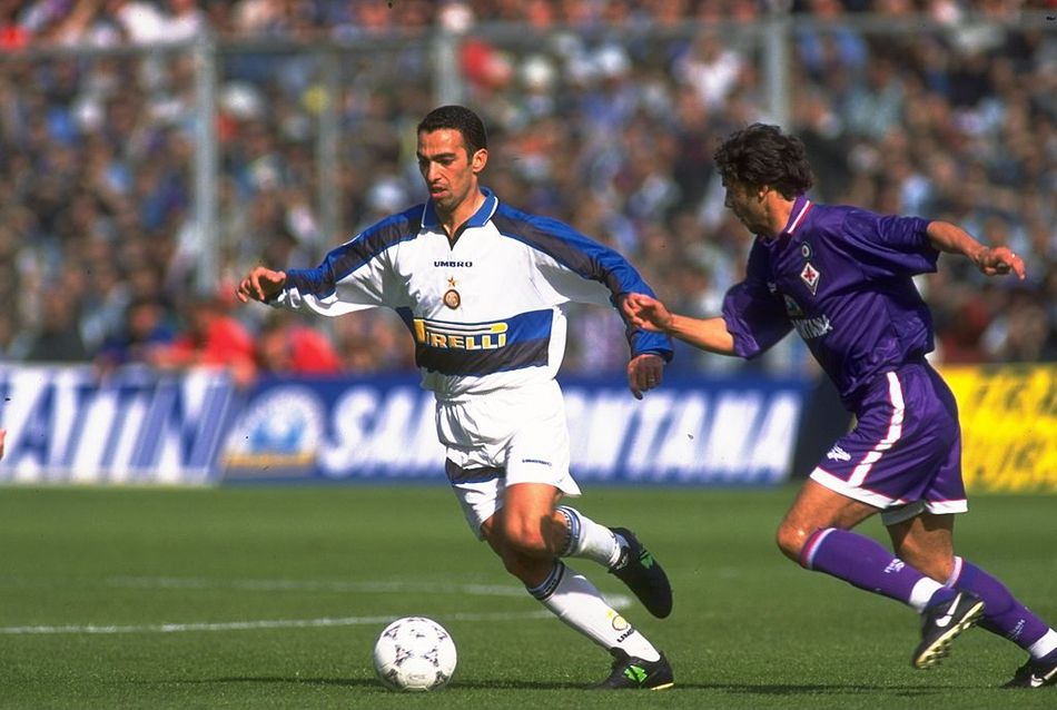 倒挂金钩让全世界懵了2秒钟,经典动作倒挂金钩