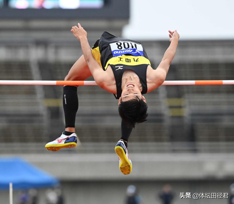 日本男子撑杆跳高破过世界纪录吗,打破世界跳高纪录的中国第一人