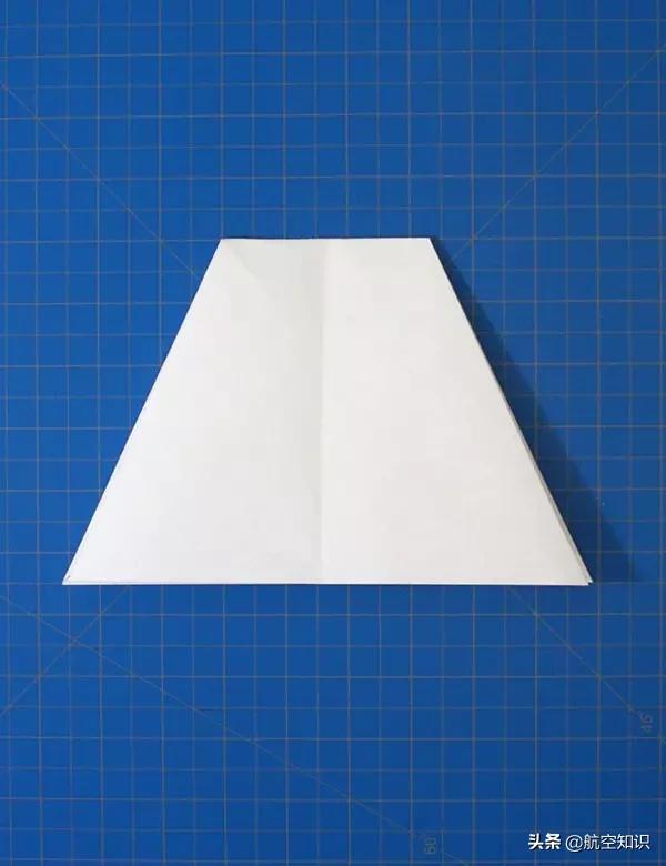 我要折纸飞机怎么折飞得又远又高,6-9岁儿童折纸飞机最简单