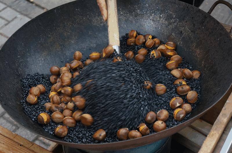 糖炒栗子吃多了会有什么害处,糖炒栗子为什么要放很多沙子