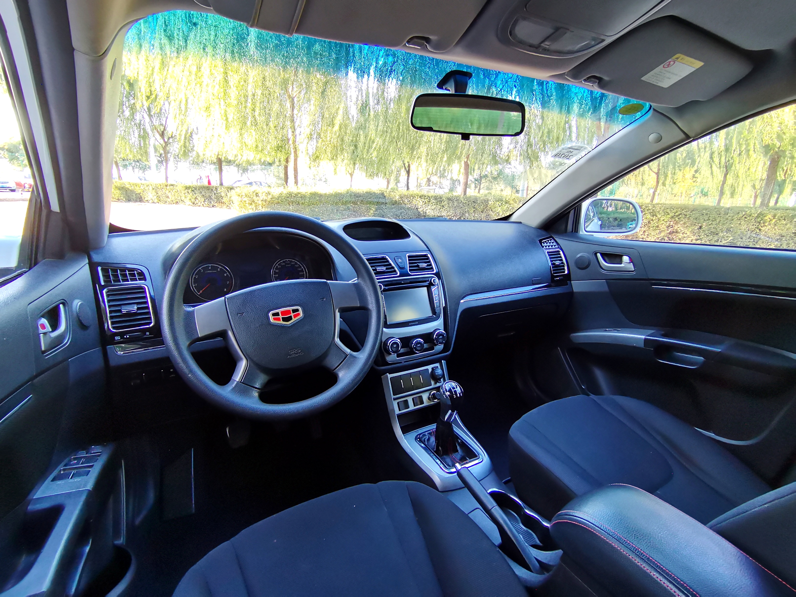 吉利帝豪ec7三元催化价格,万元左右的帝豪ec715可以买吗