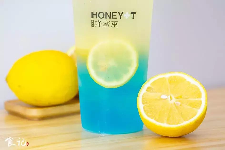 我太太太难了!体感36℃的襄阳夏天,全靠一杯高颜值的茶饮续命