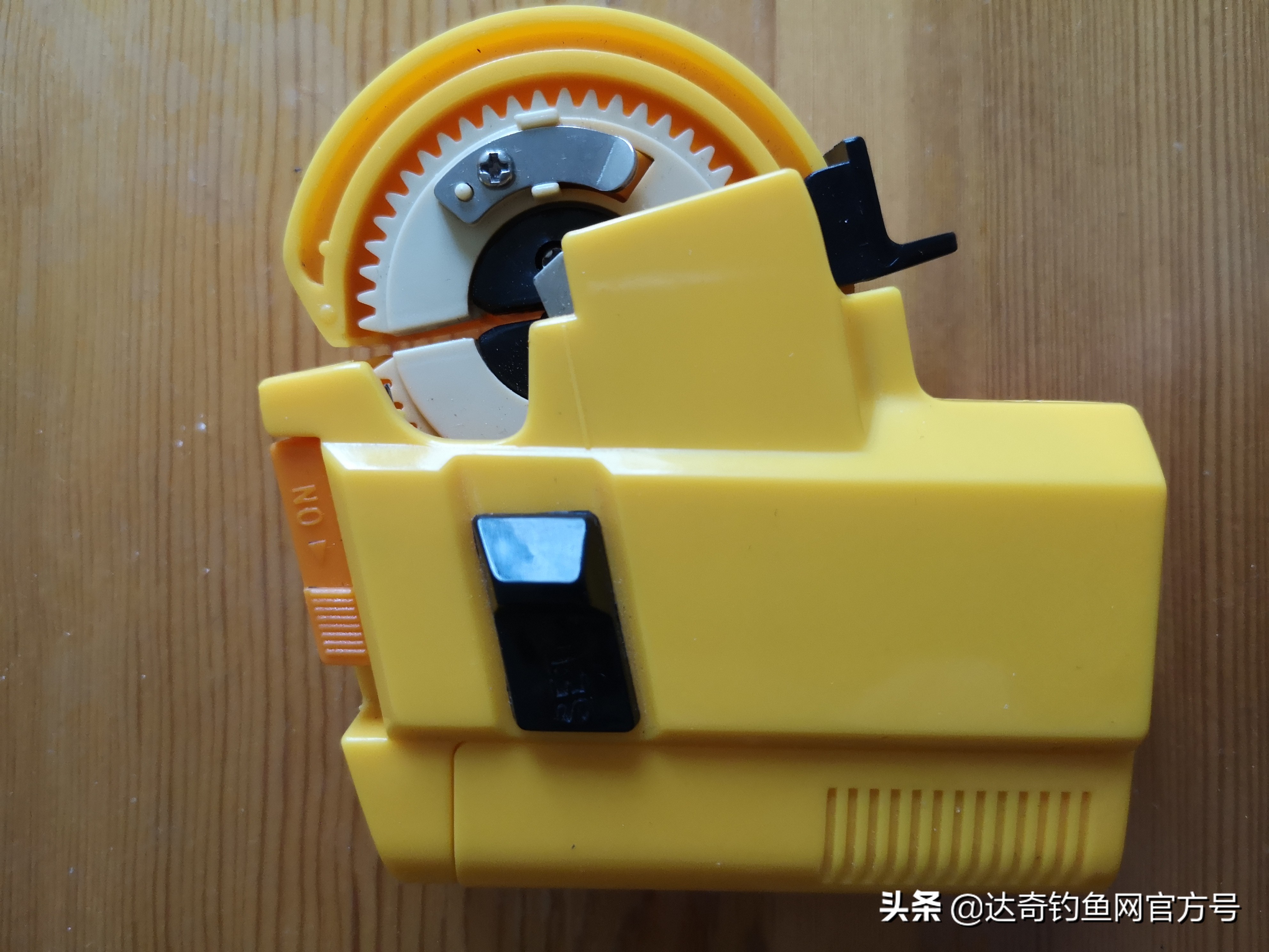 手绑锚鱼钩,手绑鱼钩为什么会转圈