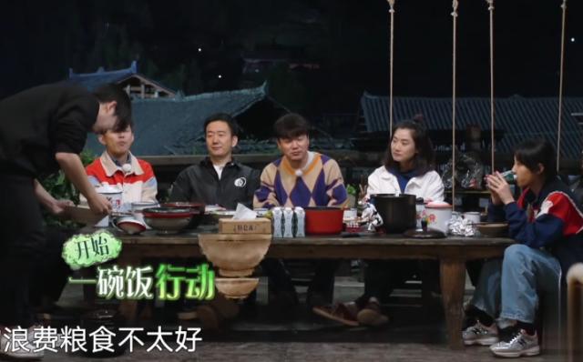 张子枫吃牛奶的视频,为什么张子枫身上有奶香