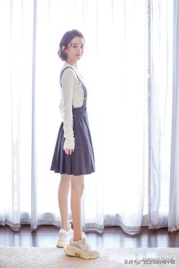 老爹鞋视觉上比较大怎么搭配,老爹鞋哪款好看舒适又百搭