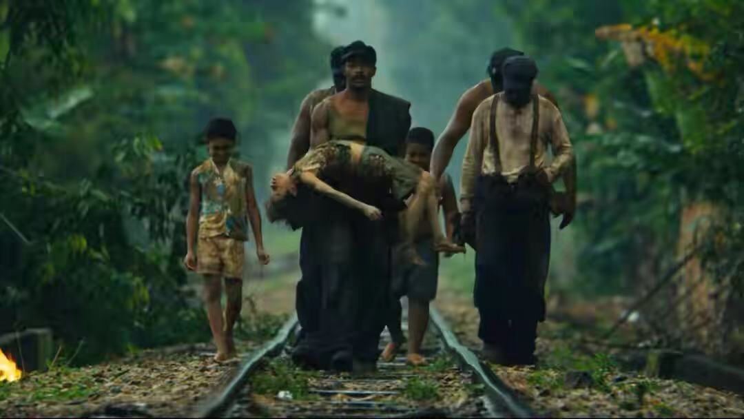 贝利球王的传奇一生视频,贝利贫民窟球王