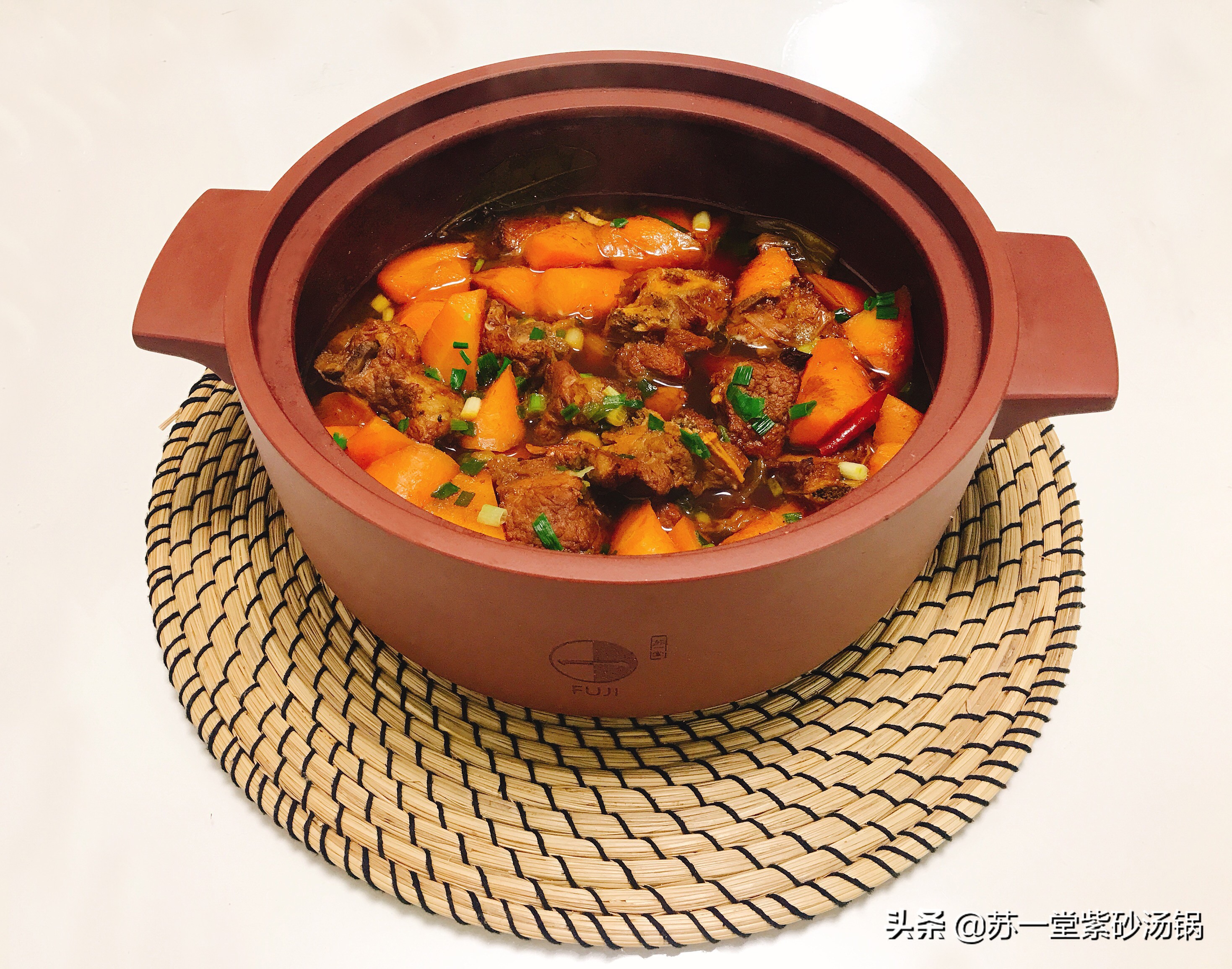 紫砂锅煲汤真假辨别,买什么材质的紫砂锅好呢