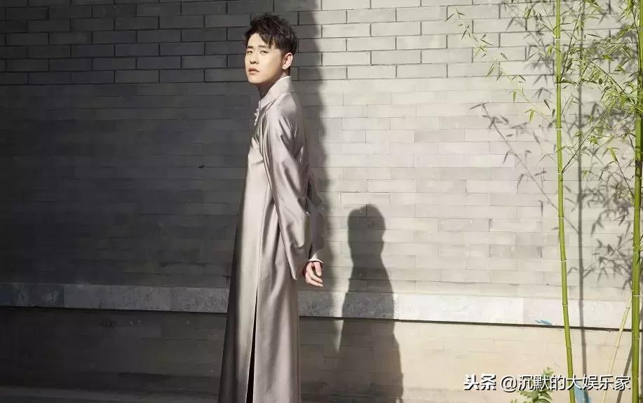 德云社相声高清完整版张云雷北京,张云雷从南京十米高台掉落