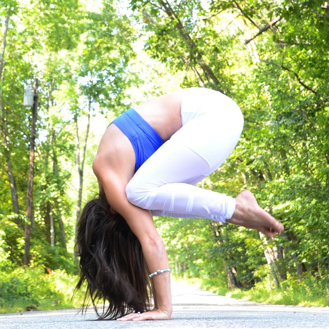 不想练健身了,瑜伽新手可以直接练习普拉提