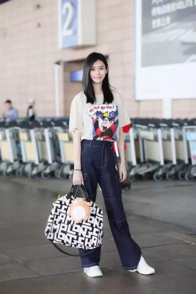 戛纳红毯是不是给钱就能去,走戛纳红毯要花钱买吗