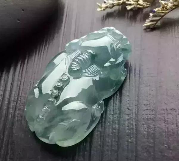 翡翠貔貅怎么戴才是正确的,翡翠貔貅的戴法有什么讲究