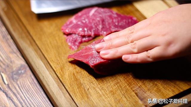 做出来的牛肉比较柴怎么办,为什么自己煎的牛肉又硬又老